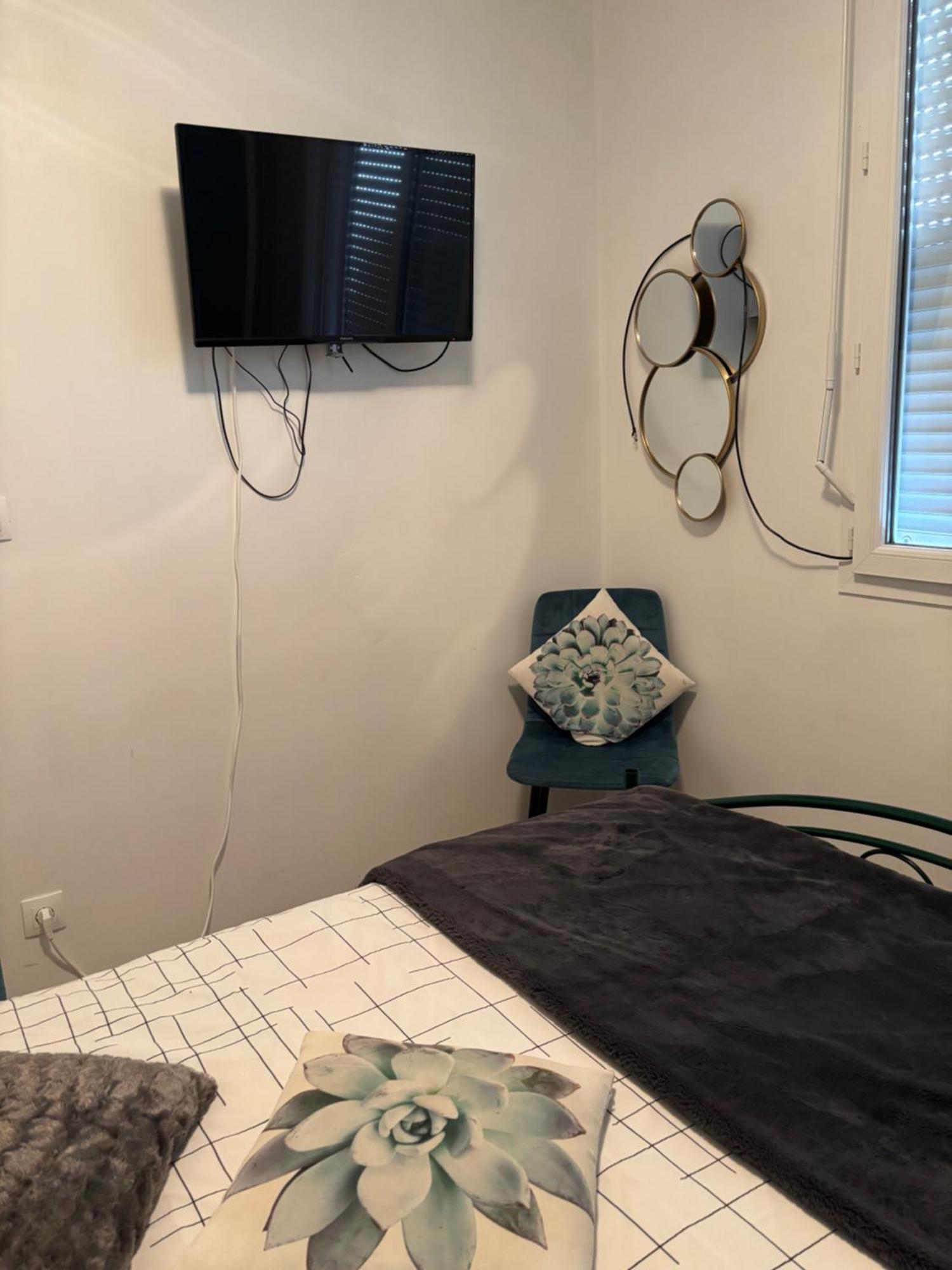 Agreable Studio En Hyper Centre Nevers Exteriör bild